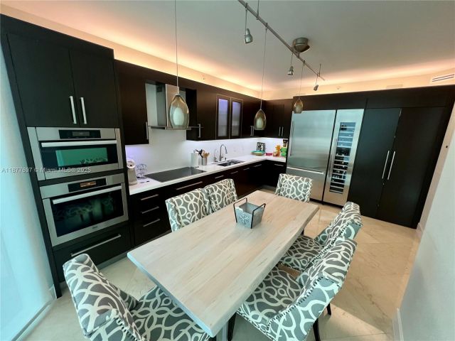 Apartment for rent  Unit #2806 - photo 6529436