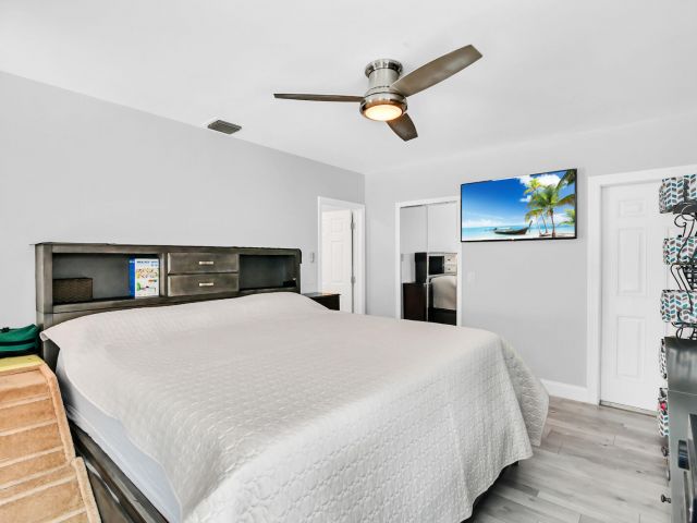 Home for sale at 504 36th Street - photo 6546007