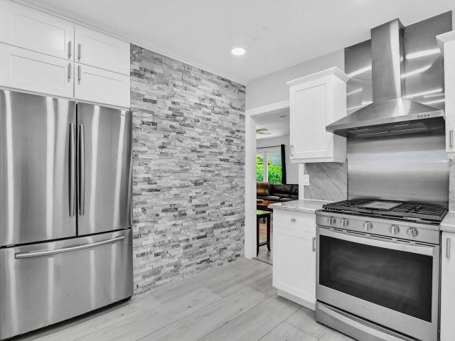 Home for sale at 504 36th Street - photo 6546022