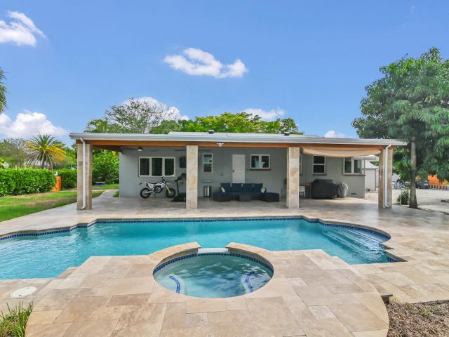 Home for sale at 504 36th Street - photo 6546023