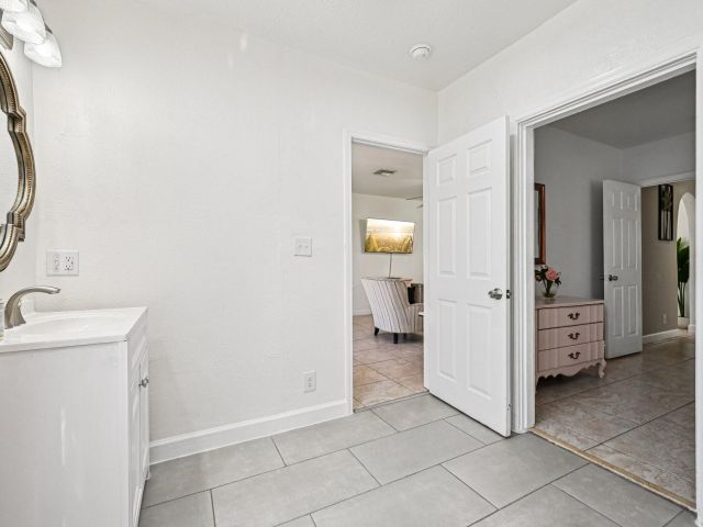 Home for sale at 423 Kern Street - photo 6533732