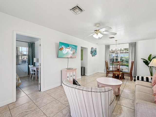 Home for sale at 423 Kern Street - photo 6533742