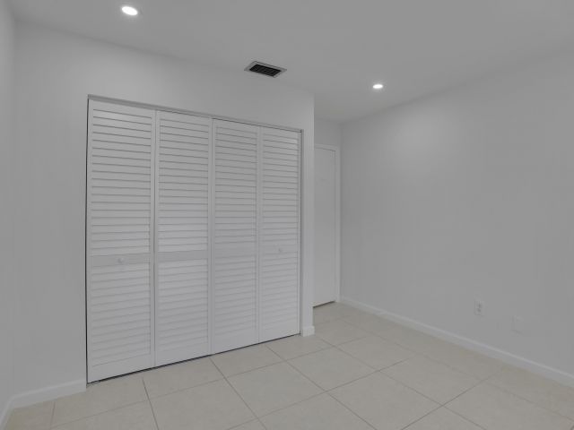 Home for rent at 315 NW 36th Avenue - photo 6565064