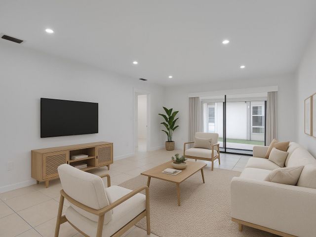 Home for rent at 315 NW 36th Avenue - photo 6565072