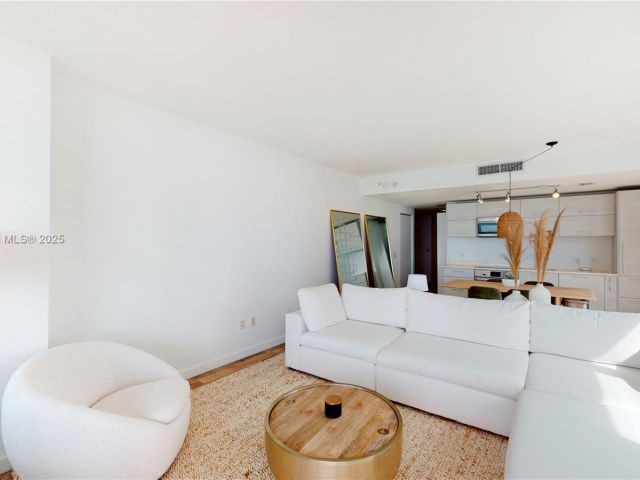 Apartment for sale  Unit #4607 - photo 6539077