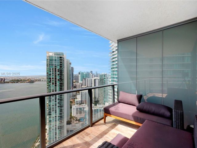 Apartment for sale  Unit #4607 - photo 6539079