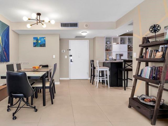 Apartment for sale  Unit #708 - photo 7435446