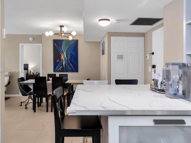 Apartment for sale  Unit #708 - photo 7435448