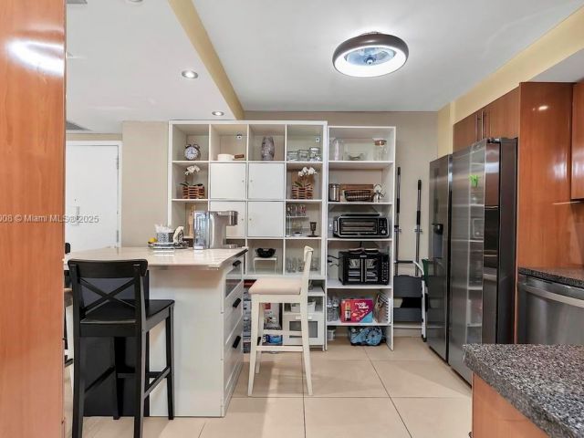 Apartment for sale  Unit #708 - photo 7435449