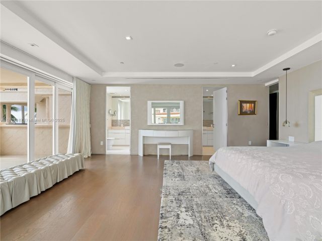 Apartment for sale  Unit #8011 - photo 6532336