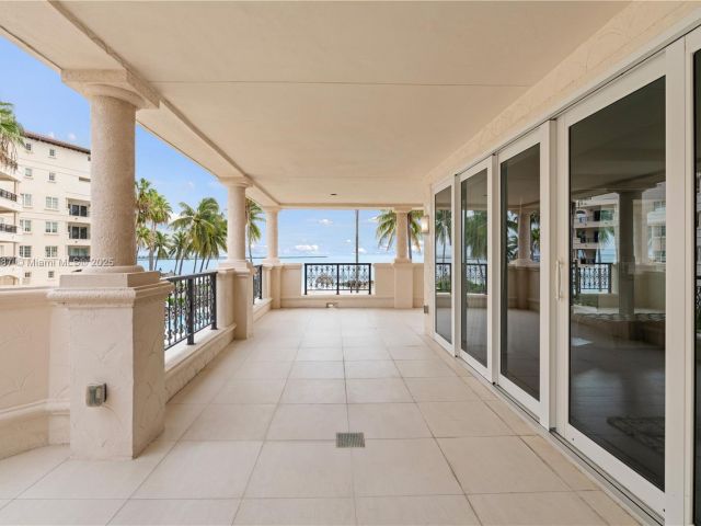 Apartment for sale  Unit #8011 - photo 6532341