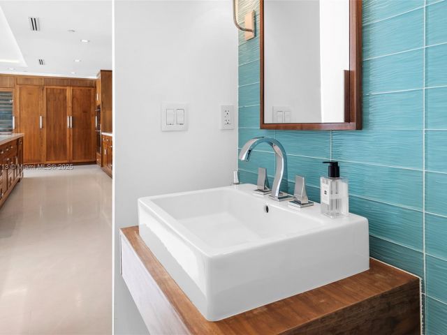 Apartment for sale  Unit #7966 - photo 6532362