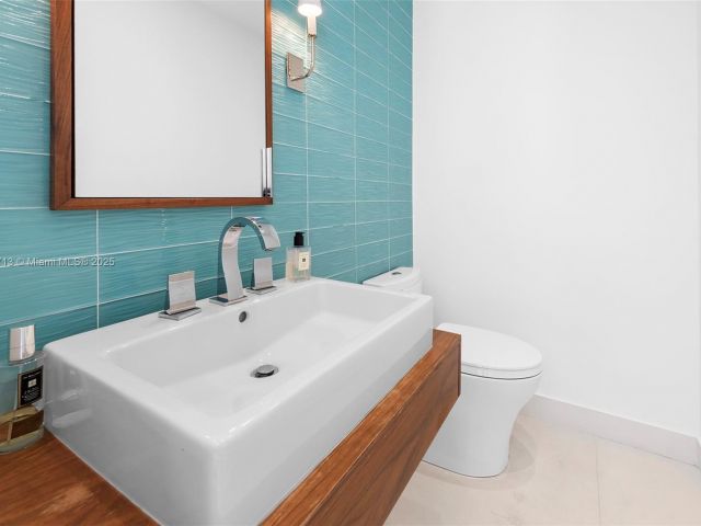 Apartment for sale  Unit #7966 - photo 6532363