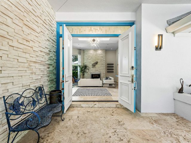 Home for sale at 225 Oakview Drive - photo 6535794