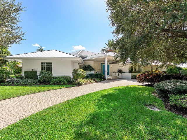 Home for sale at 225 Oakview Drive - photo 6535798