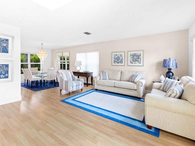 Home for sale at 10652 Buttonwood Lake Drive - photo 6537053