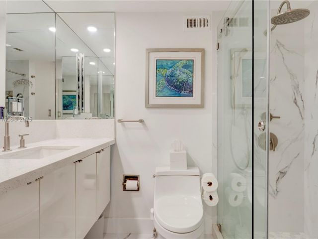 Apartment for sale  Unit #322 - photo 6535925