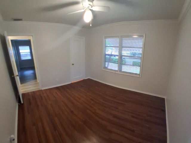 Home for sale at 5815 Garden Avenue - photo 6535774