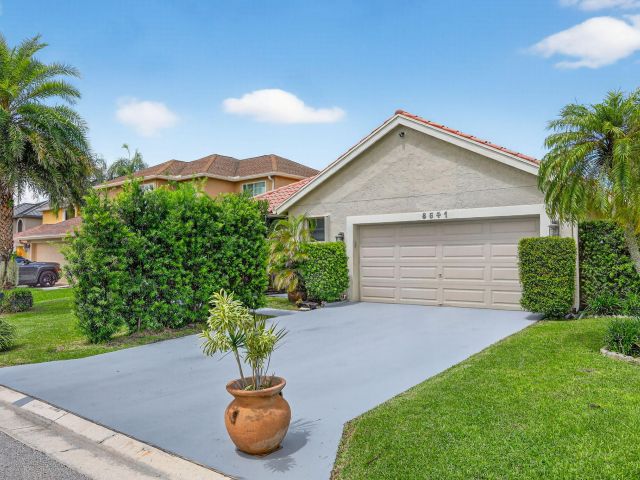 Home for sale at 8541 Old Towne Way - photo 6534399