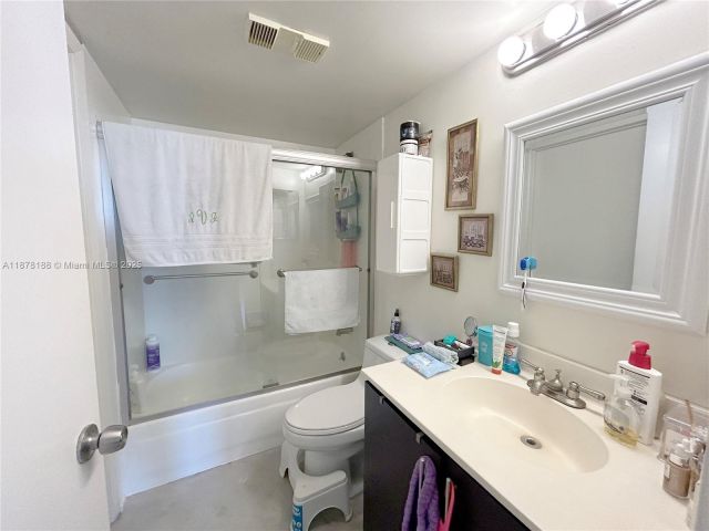 Apartment for sale  Unit #811 - photo 6537075