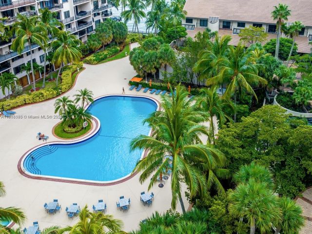 Apartment for sale  Unit #811 - photo 6537092