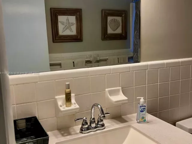 3-bedroom home for rent in Riviera Beach - 1241 Manor Dr - MondialRealty