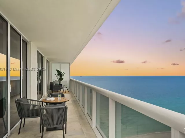 2-bedroom condo for rent in Hallandale Beach - 1830 S Ocean Dr 2306 - MondialRealty