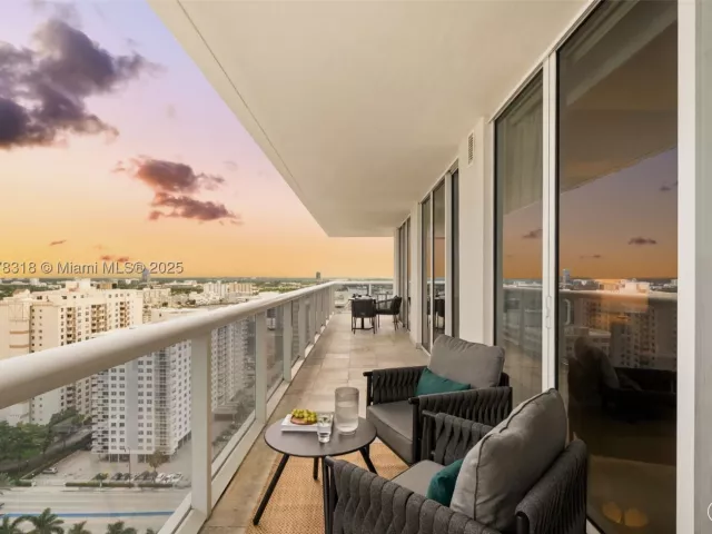 2-bedroom condo for rent in Hallandale Beach - 1830 S Ocean Dr 2306 - MondialRealty