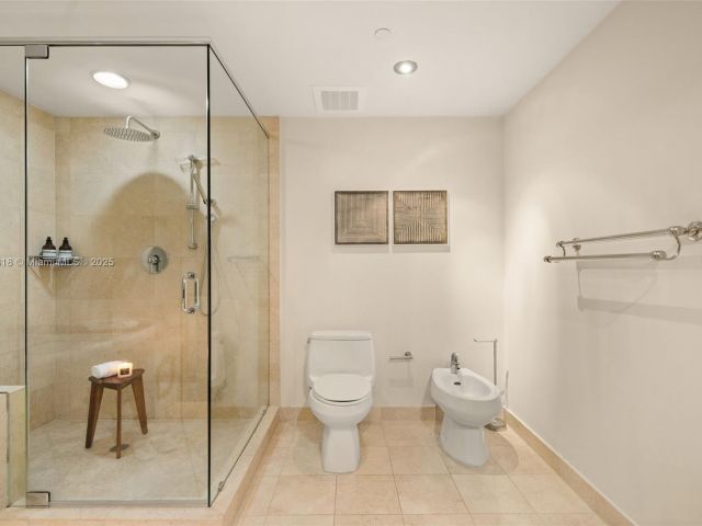 Apartment for rent  Unit #2306 - photo 6537551