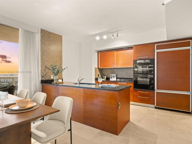 Apartment for rent  Unit #2306 - photo 6537563