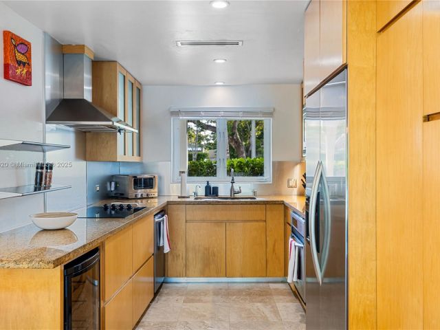 Home for sale at 11403 NE 8th Ave - photo 6538547