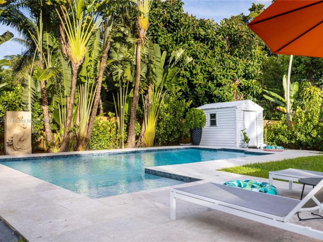 Home for sale at 11403 NE 8th Ave - photo 6538564