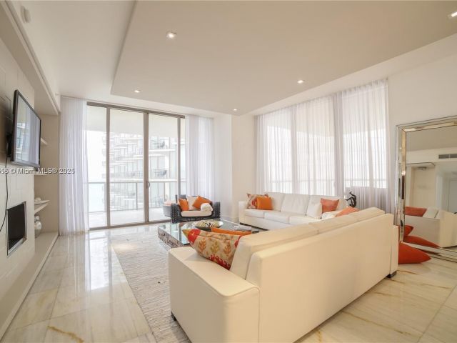 Apartment for rent  Unit #1204N - photo 6541197