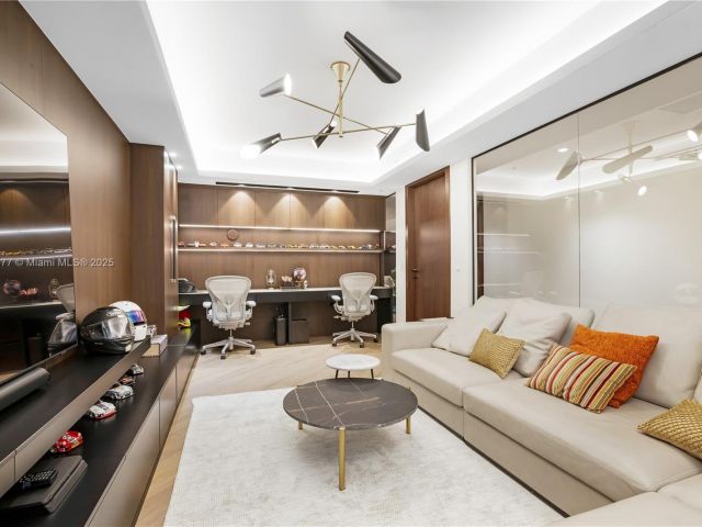 Apartment for sale  Unit #5-2403 - photo 6559814