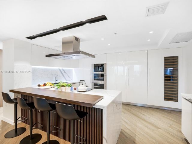 Apartment for sale  Unit #5-2403 - photo 6559821