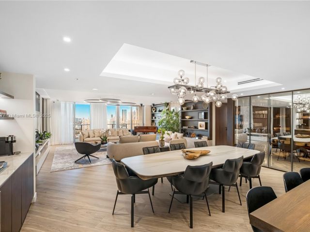 Apartment for sale  Unit #5-2403 - photo 6559825