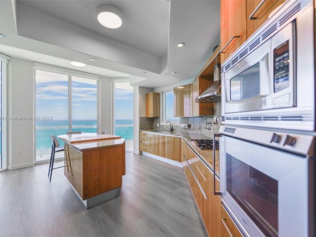 Apartment for sale  Unit #2102 - photo 6539819