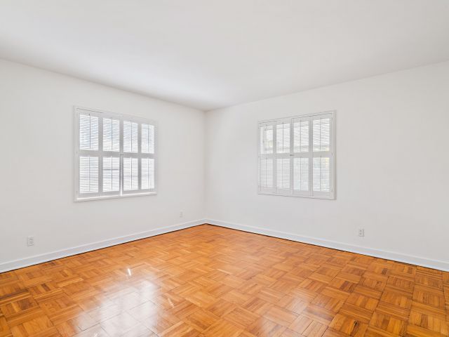 Home for rent at 210 Russlyn Drive - photo 6539630