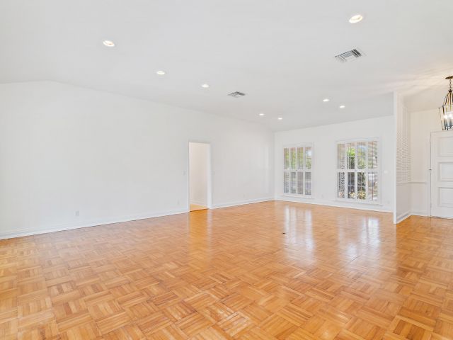 Home for rent at 210 Russlyn Drive - photo 6539643