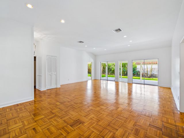 Home for rent at 210 Russlyn Drive - photo 6539645