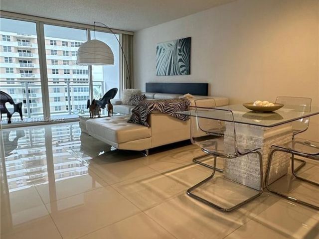 1-bedroom condo for rent in Hallandale Beach - 2030 S Ocean Dr 725 - MondialRealty