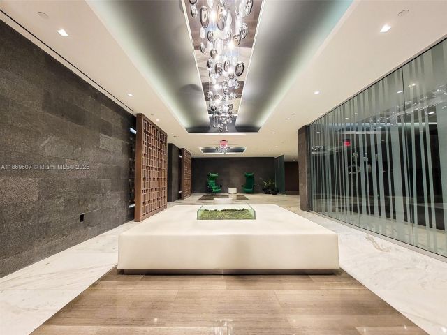 Apartment for rent  Unit #1021 - photo 6539481