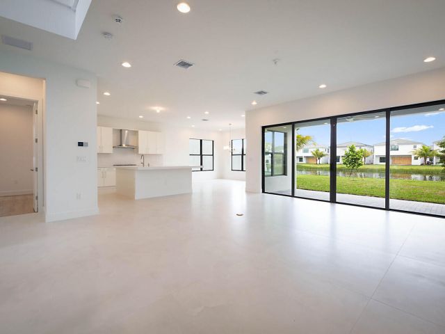 Home for rent at 17062 Watersprite Lakes Road - photo 6542573