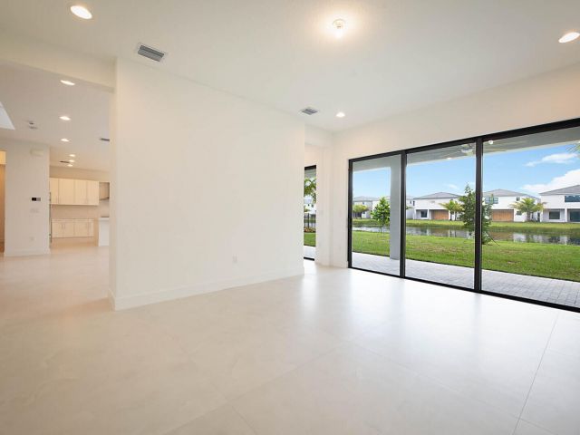 Home for rent at 17062 Watersprite Lakes Road - photo 6542574