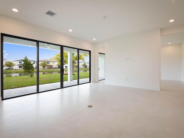 Home for rent at 17062 Watersprite Lakes Road - photo 6542575