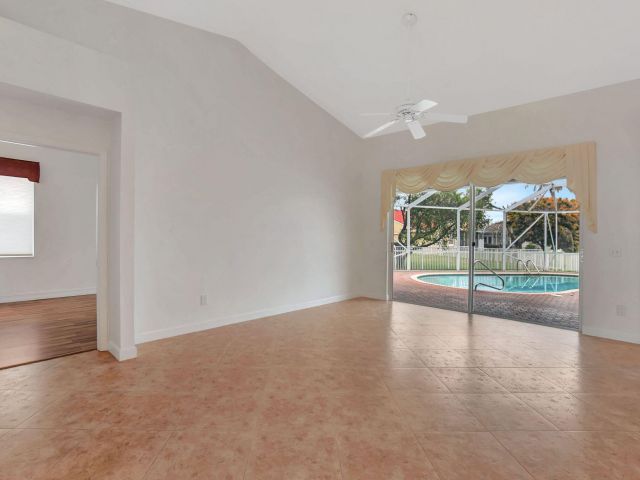 Home for sale at 18570 Serena Pointe Lane - photo 6543408