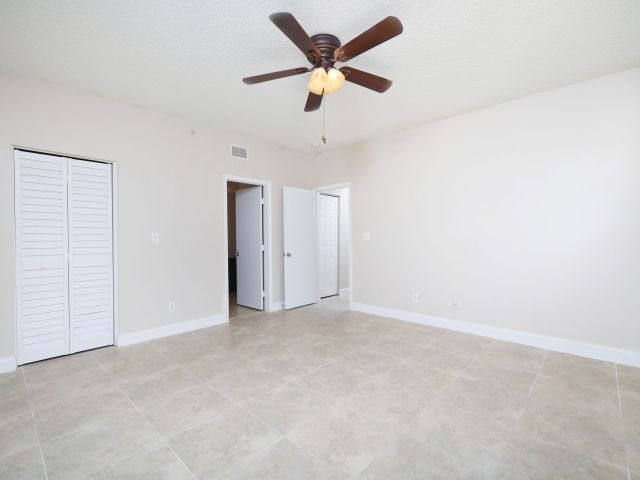 Home for rent at 20889 Saint Andrews Boulevard - photo 6546163