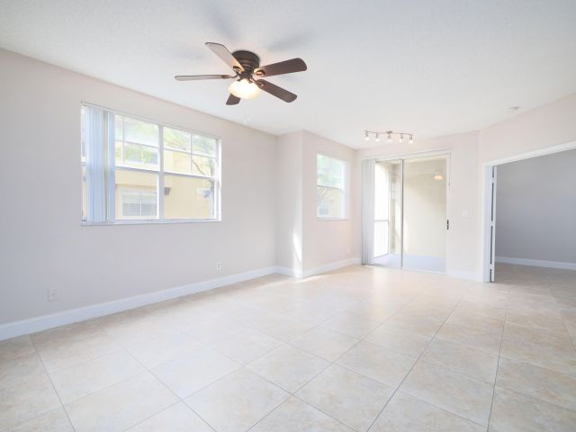 Home for rent at 20889 Saint Andrews Boulevard - photo 6546169