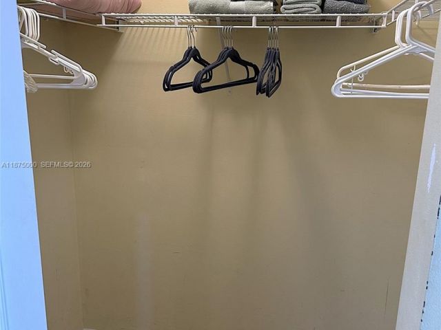 Apartment for sale  Unit #1010 - photo 6542859