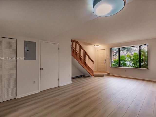 2-bedroom home for sale in Miami - 7820 SW 102nd Ln - MondialRealty